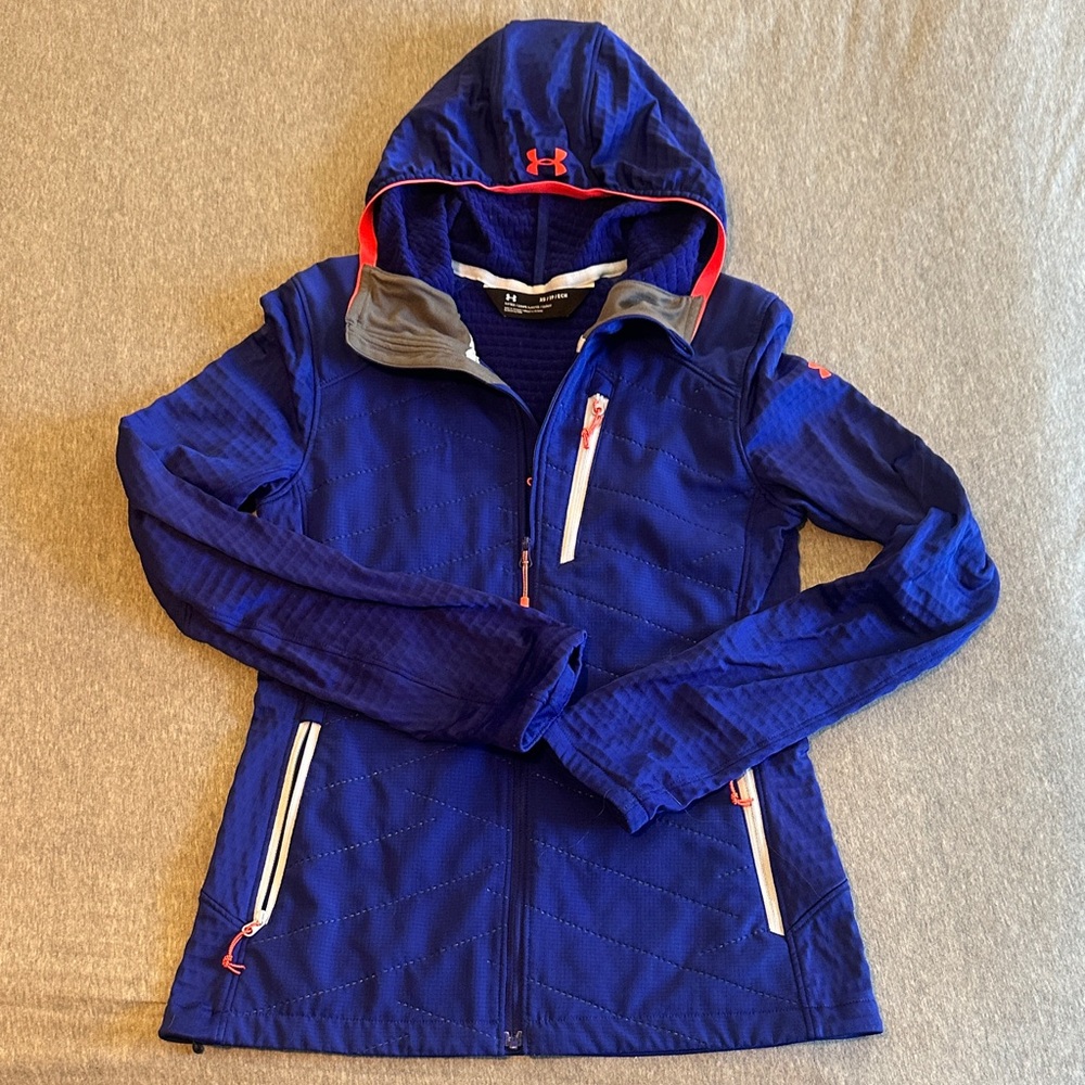Under Armour women’s  Navy Blue runner Hoodie